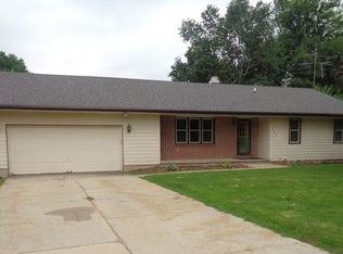 102 N 13th St, Oregon, IL 61061