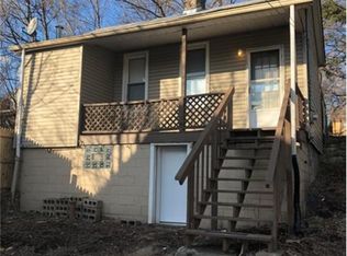 818 Boquet St, Mc Kees Rocks, PA 15136