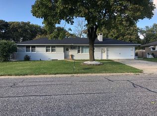 109 Lakeview Dr, Morton, IL