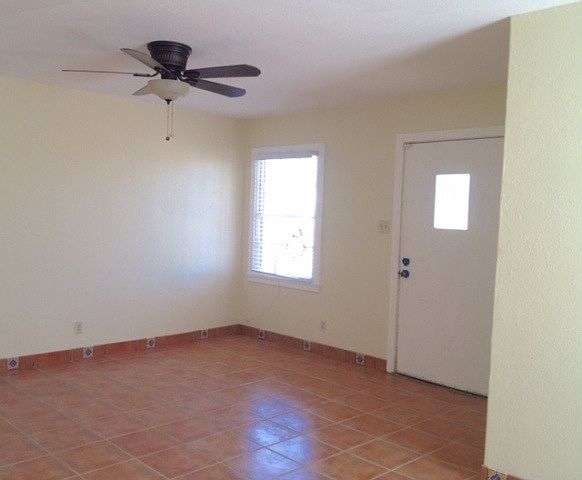 2nd image of 140 E Cholla Ave