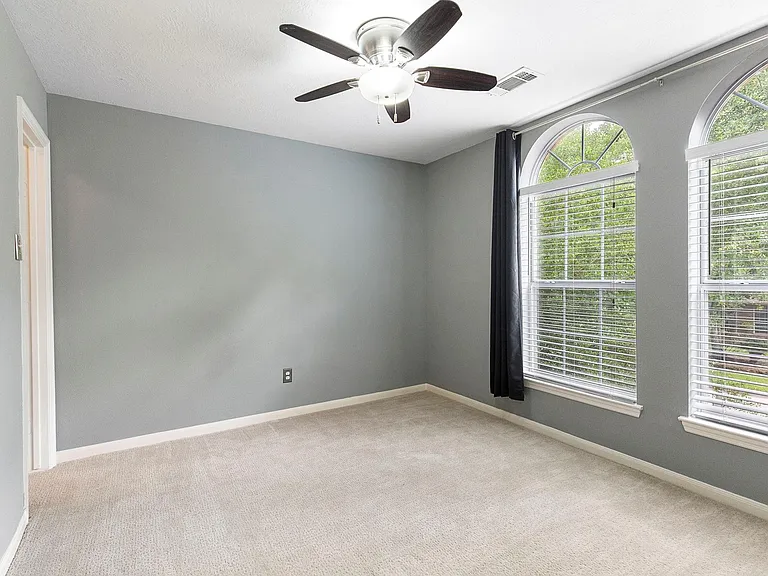 150 W Bristol Oak Cir — Photo 33