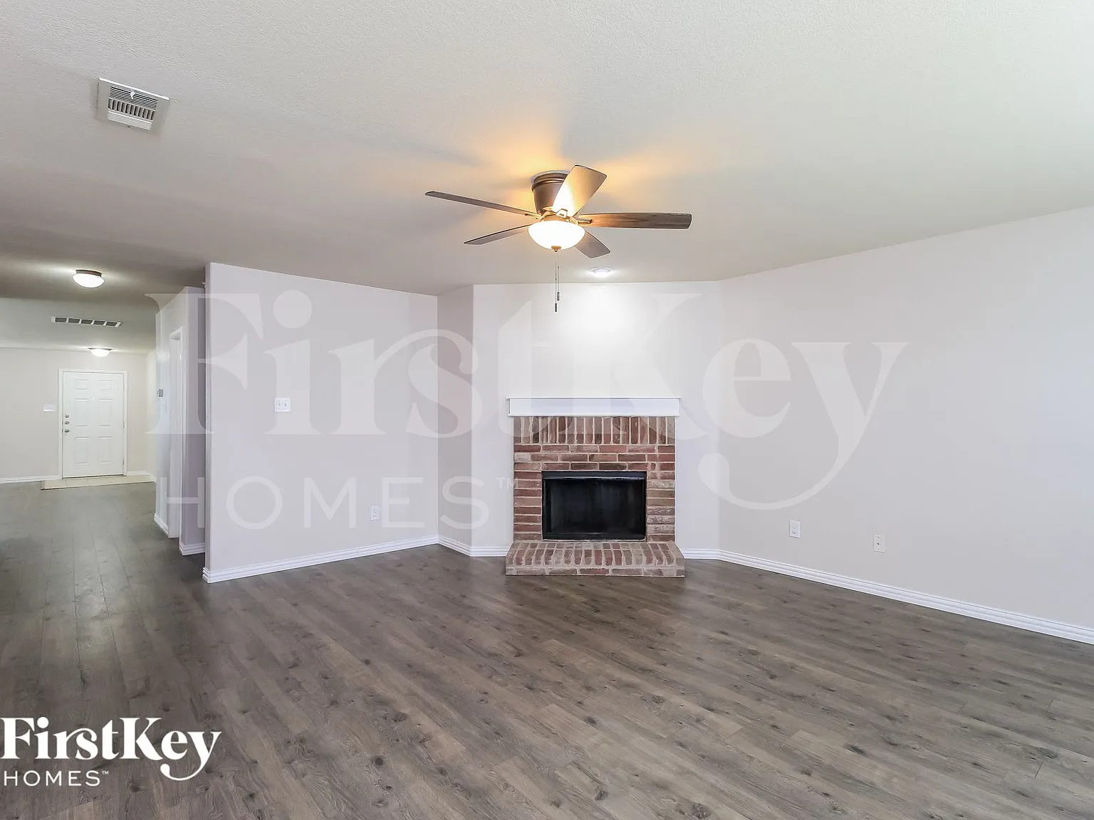 4 bed, 2.5 bath, 2943 sqft, $2,945 — Photo 4