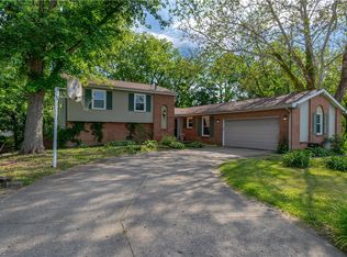 2173 Longwood Ct, Decatur, IL 62526