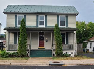 214 E Queen St, Strasburg, VA