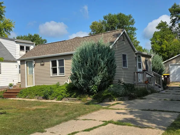 850 10th St, Westbrook, MN 56183