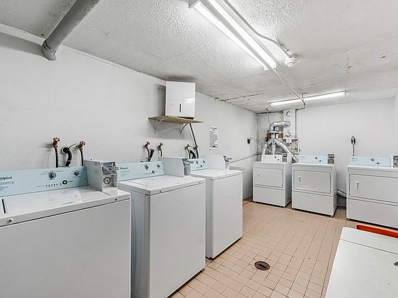 4th image of 41 1st St APT 4C