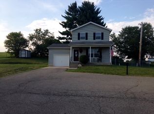 107 Debbie Ln, Wellston, OH 45692