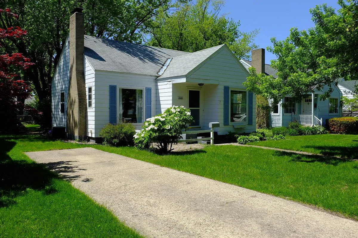 2606 Willa Drive — Photo 1