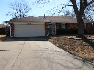 1012 Mercury Cir, Edmond, OK 73003