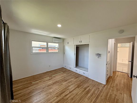 4th image of 719 S Walnut Ave