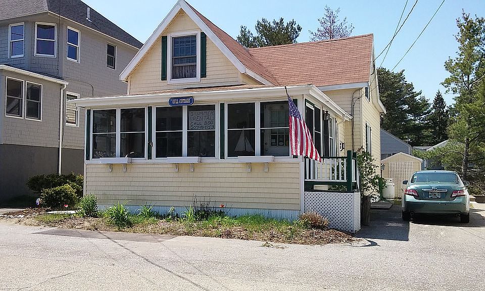 1st image of 7 Tunis Ave