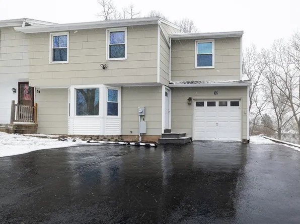 32 Belinda Cres, Fairport, NY 14450