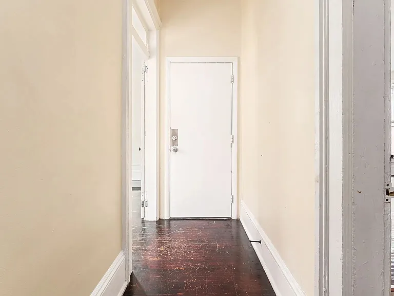 41 King Ave #D — Photo 4