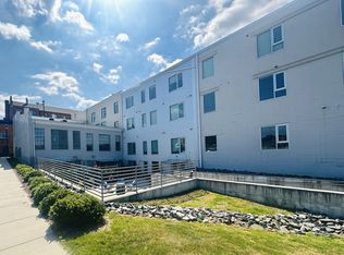 335 Willow St #205, Mount Airy, NC 27030