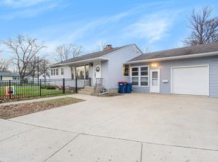 1116 W Summit Ave, Muskegon, MI 49441