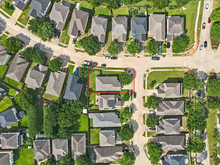 14423 Idylwild Wood Way — Photo 35