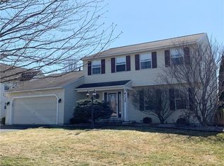 8135 Ashery Ln, Cicero, NY 13039