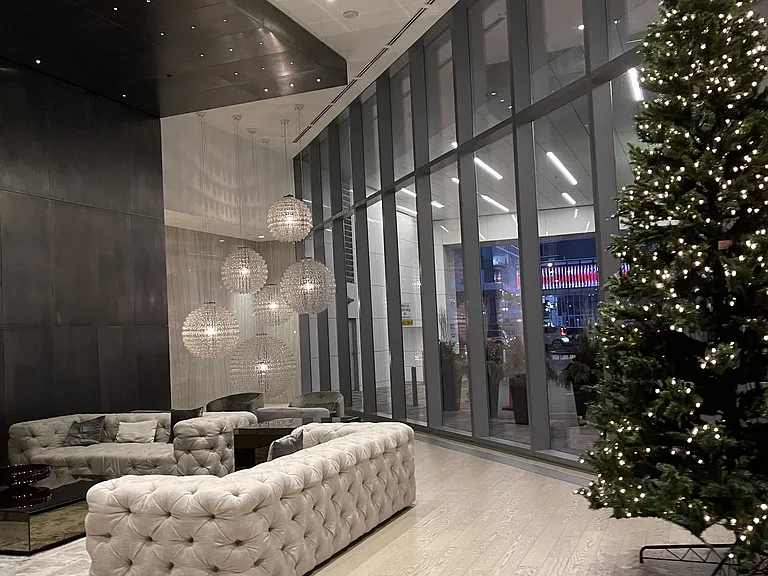 88 Harbour St #1409 — Photo 24