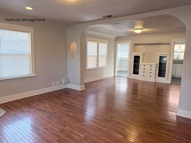 3 bed, 1500 sqft, $2,475 — Photo 4