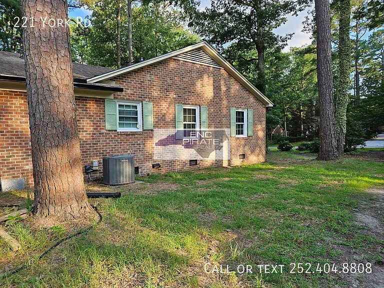 221 York Rd — Photo 2