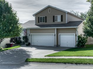 14813 Queens Dr, Omaha, NE 68116