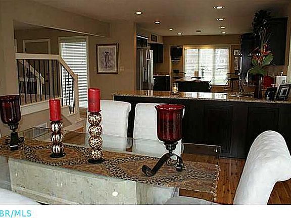 5th image of 8638 Gairloch Ct