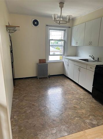 1st image of 129 Charles #2