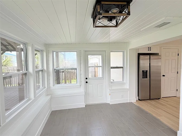 13617 Frances Ave — Photo 23