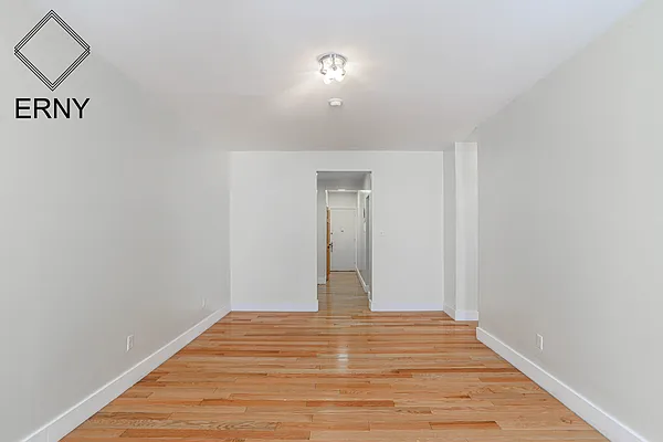 Rented by ERNY LLC | media 27