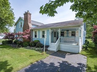 6625 Aiken Rd, Lockport, NY 14094