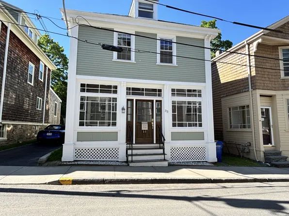 33 Dennison St, Newport, RI 02840