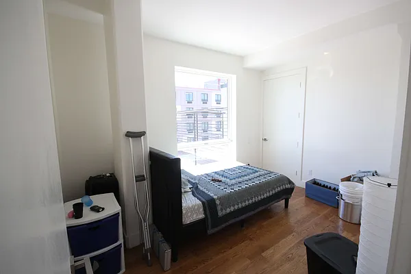 Rented by JW Real Estate Services LLC | media 10