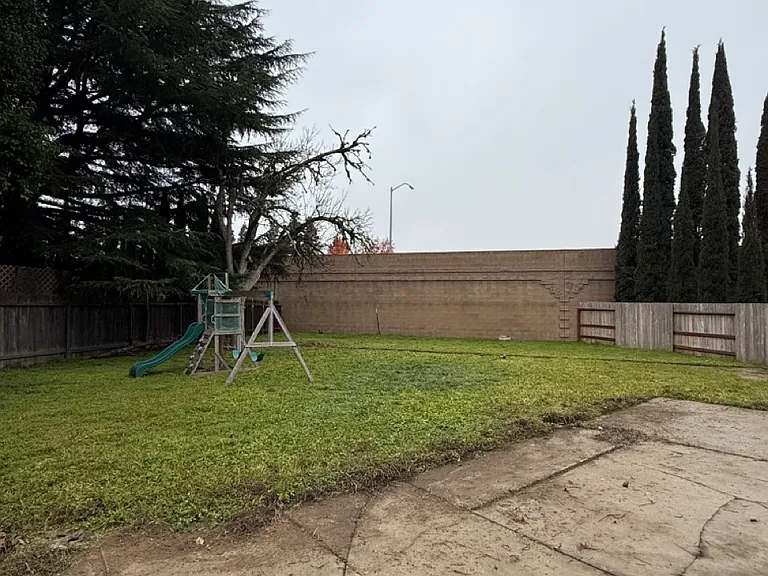 2621 Shad Ct — Photo 20