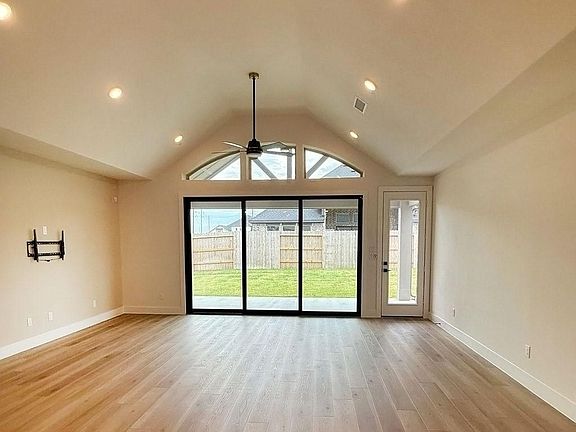 3rd image of 632 Golden Aster Blvd