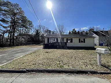 916 6th Ave Photo 1