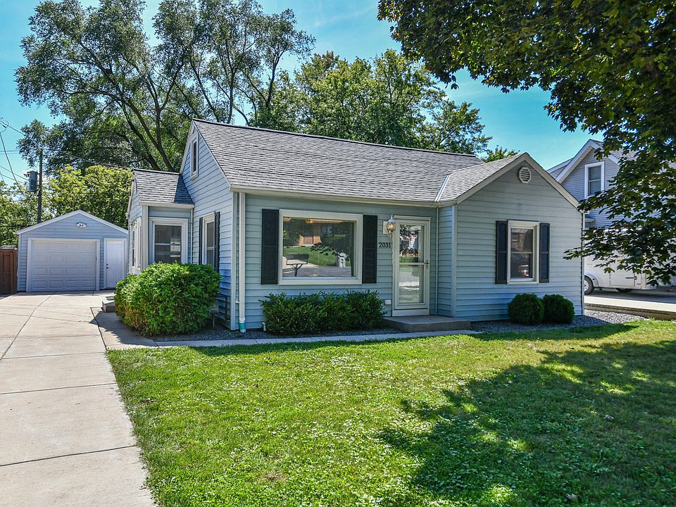 1st image of 2031 W Alvina Ave