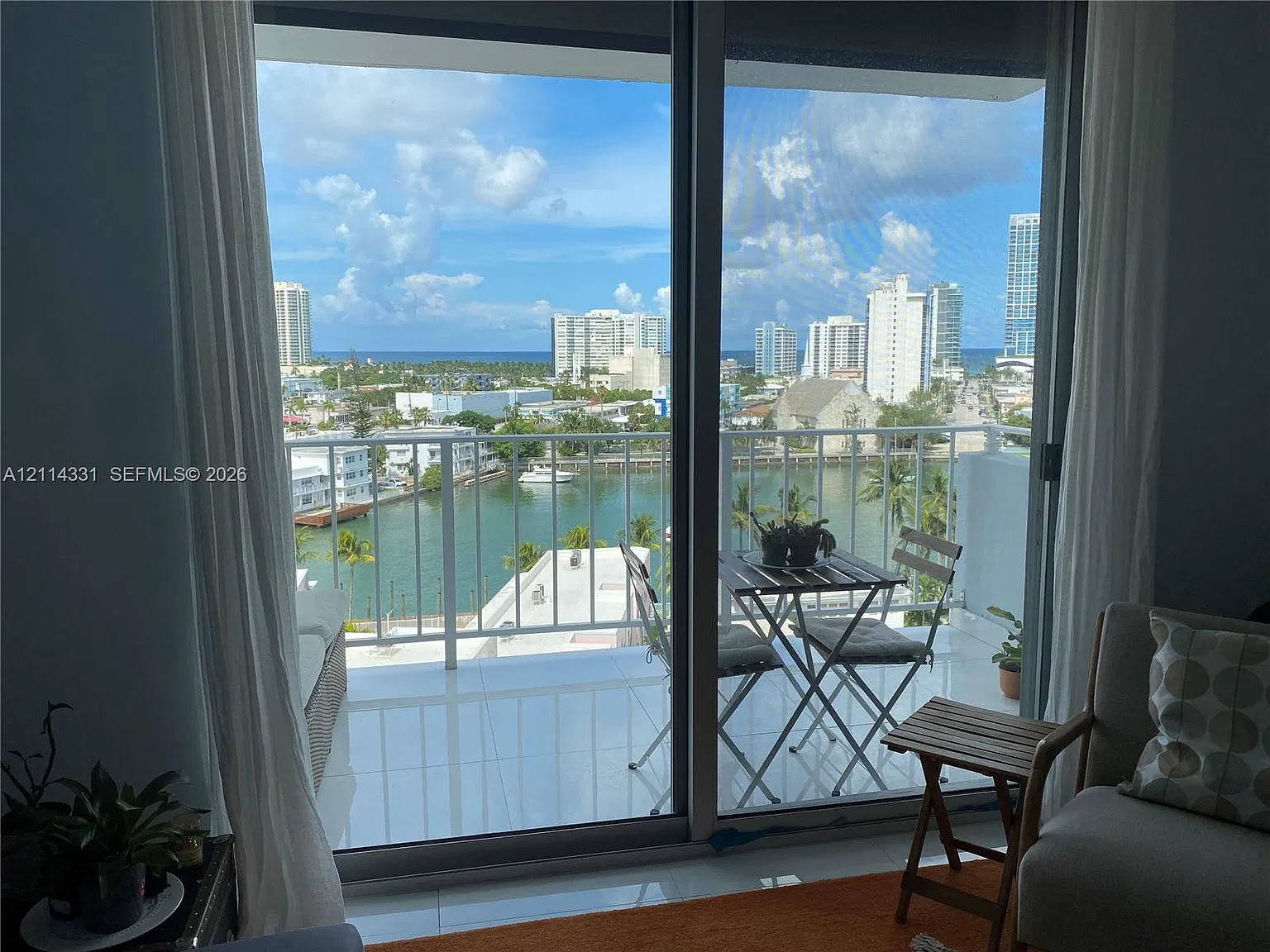 Stanton House Condo — Photo 1