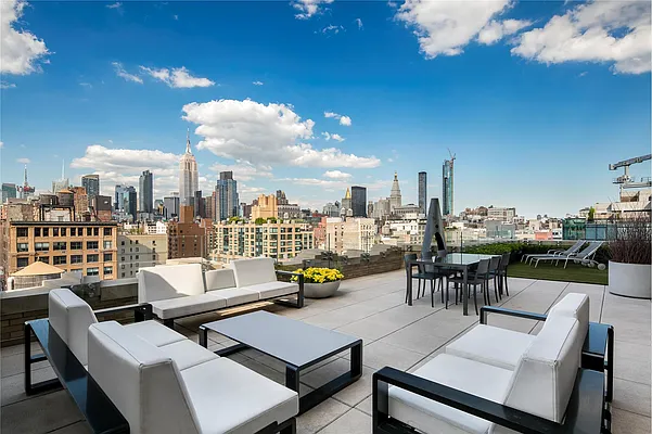 Sold by Douglas Elliman | media 25