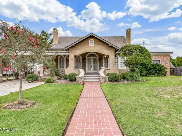 210 S Main St, Abbeville, LA 70510
