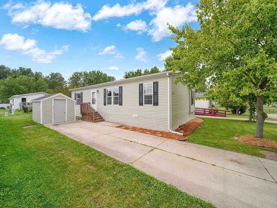 1st image of 520 Missouri River Ct
