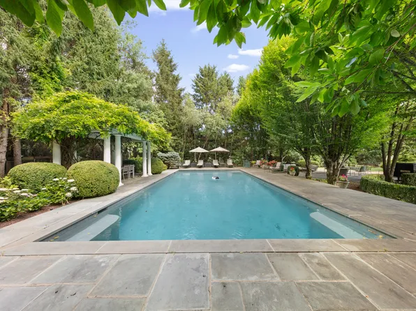 12 Old Hill Farms Road, Westport, CT 06880