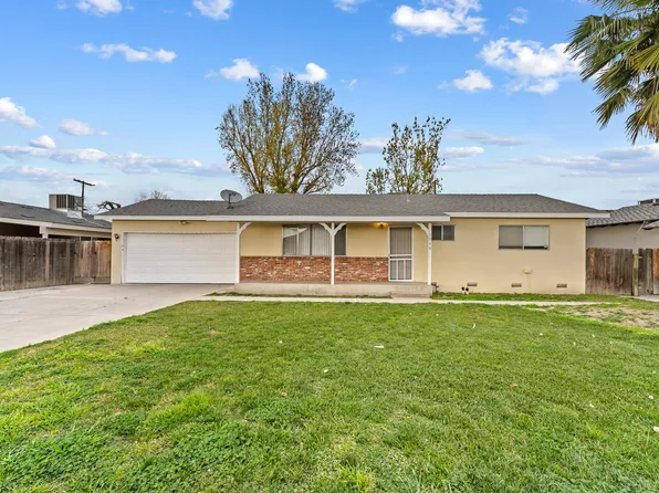 1948 E Bardsley Avenue, Tulare, CA 93274