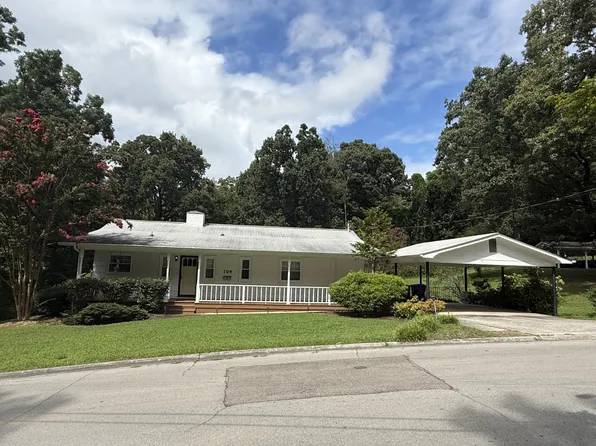 104 Pleasant Rd, Oak Ridge, TN 37830