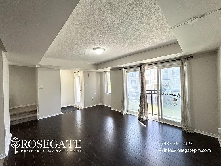 60 Fairwood Cir #130 — Photo 6