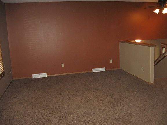 4th image of 313 Herzog Dr