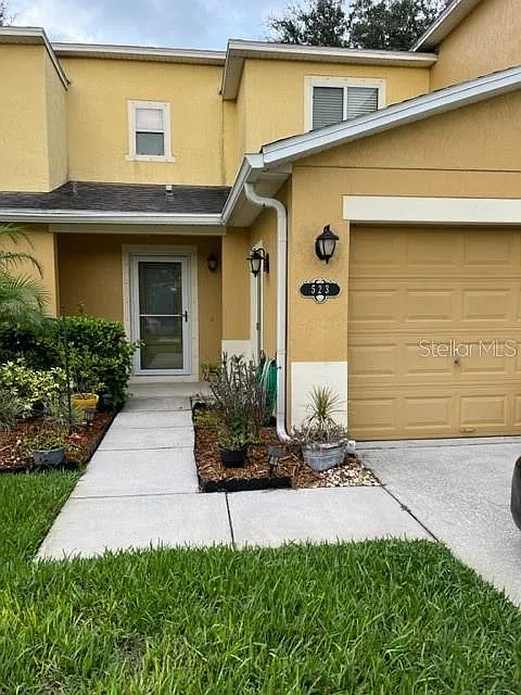 2 bed, 2.5 bath, 1294 sqft, $2,050 — Photo 2