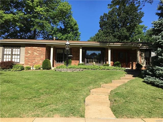 1st image of 5439 Stonehurst Dr