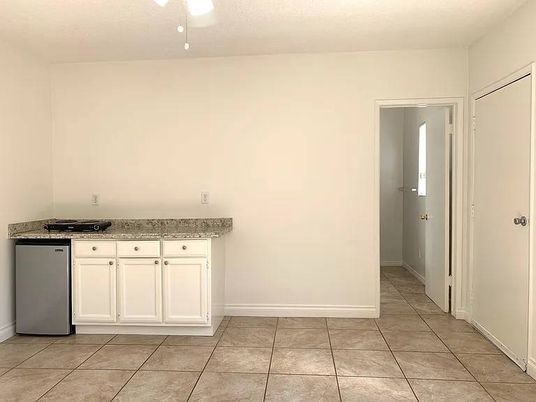 3737 Midvale Ave #3A — Photo 3