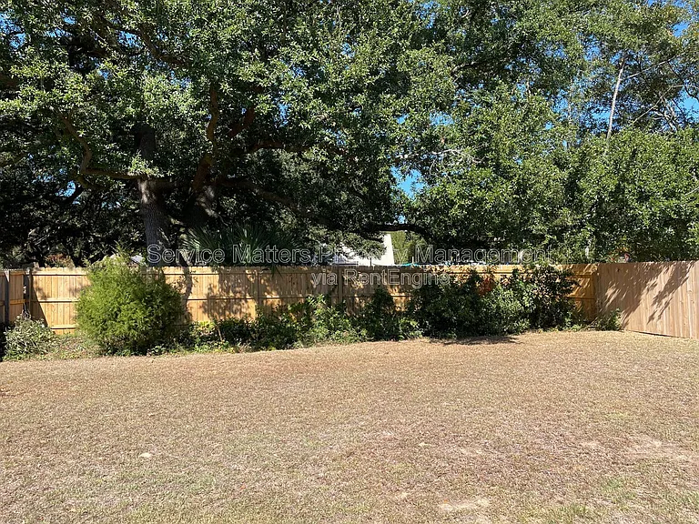 5153 Peach Dr — Photo 31