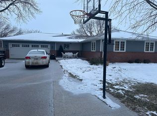 415 N 3rd St, Lyons, NE 68038